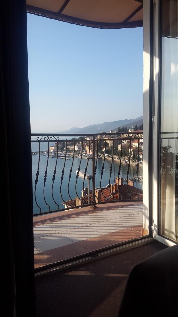 Villa Volosko With Private Parking And Breakfast,Seaview Extérieur photo